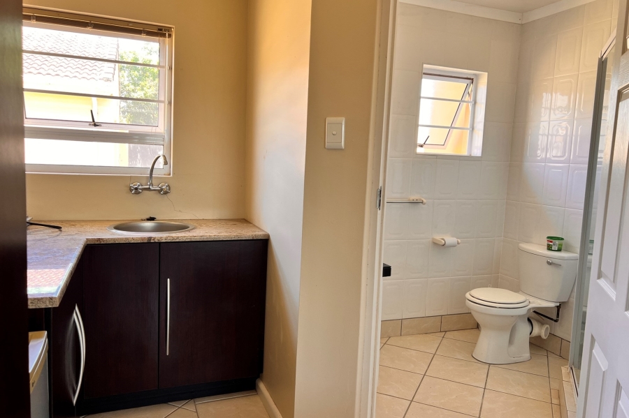 5 Bedroom Property for Sale in East London Rural Eastern Cape